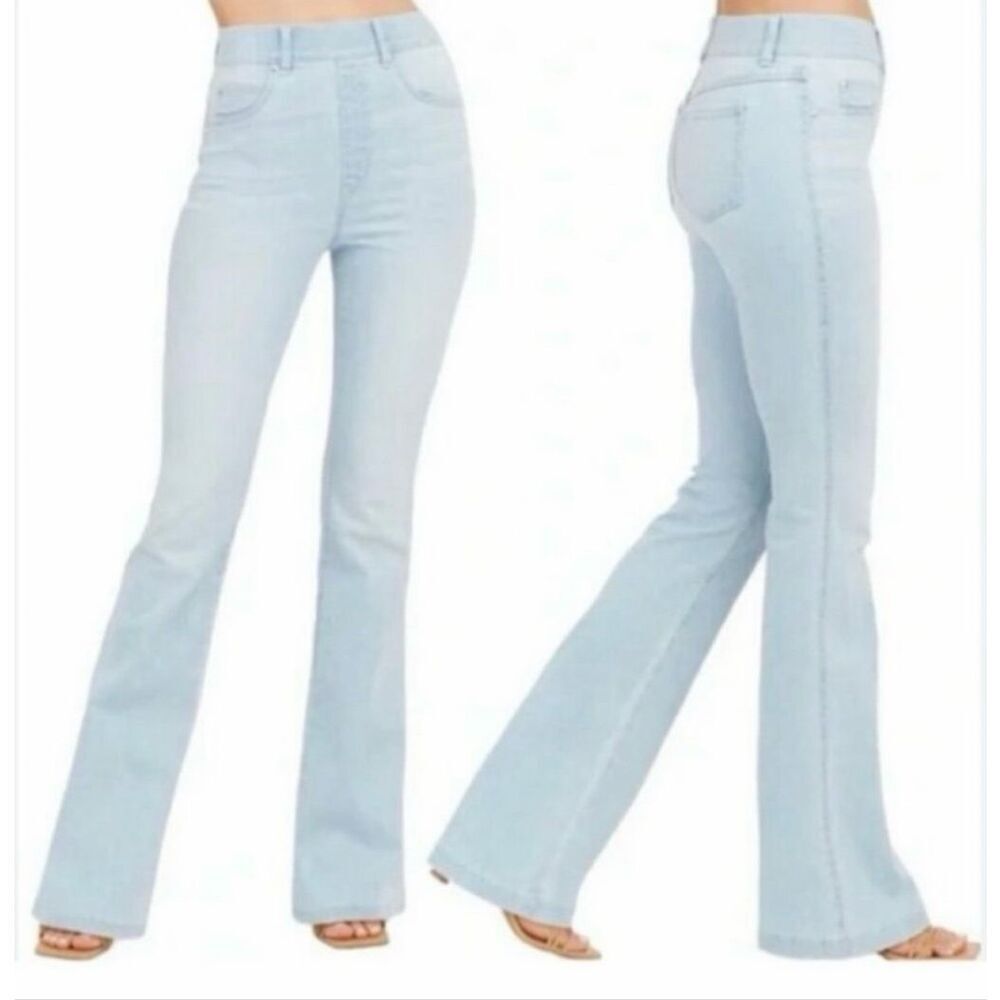 SPANX Pull On Stretch Flare Jeans in Retro Light Wash Size L - Picture 3 of 12